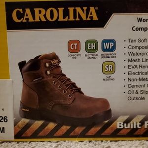 Womens work boot carolinas size 6 color brown